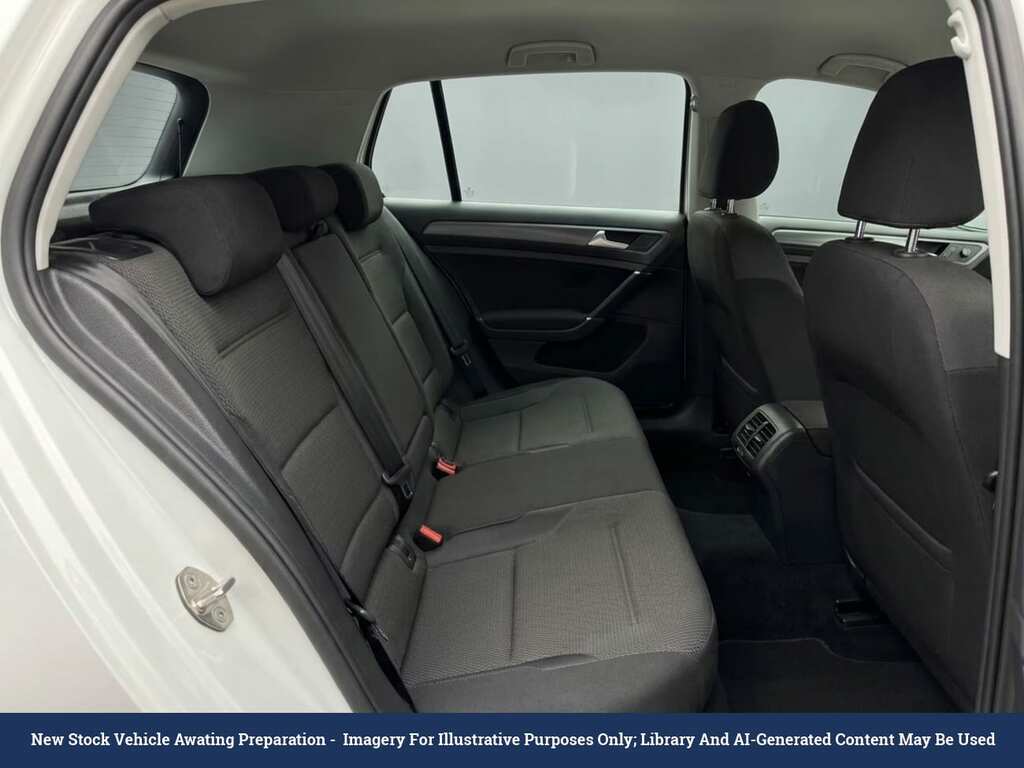 Volkswagen Golf 1.5 Tsi Evo Se Nav Black #4