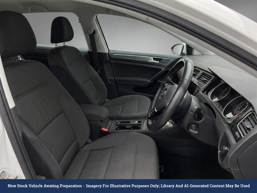 Volkswagen Golf 1.5 Tsi Evo Se Nav Black #3