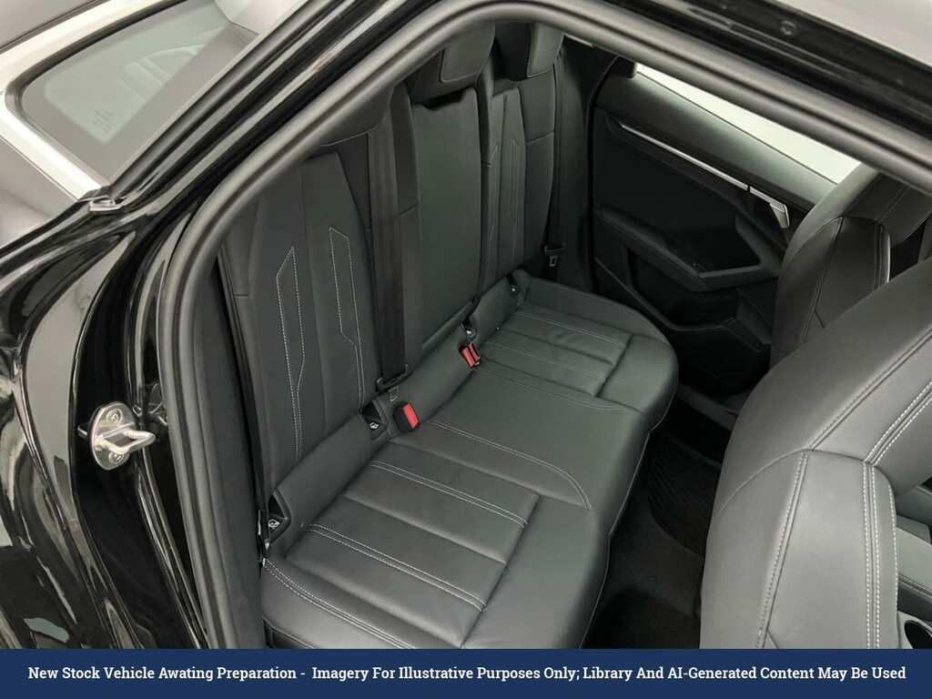 Audi A3 1.5 Tfsi 35 S Line Euro 6 Ss White #4