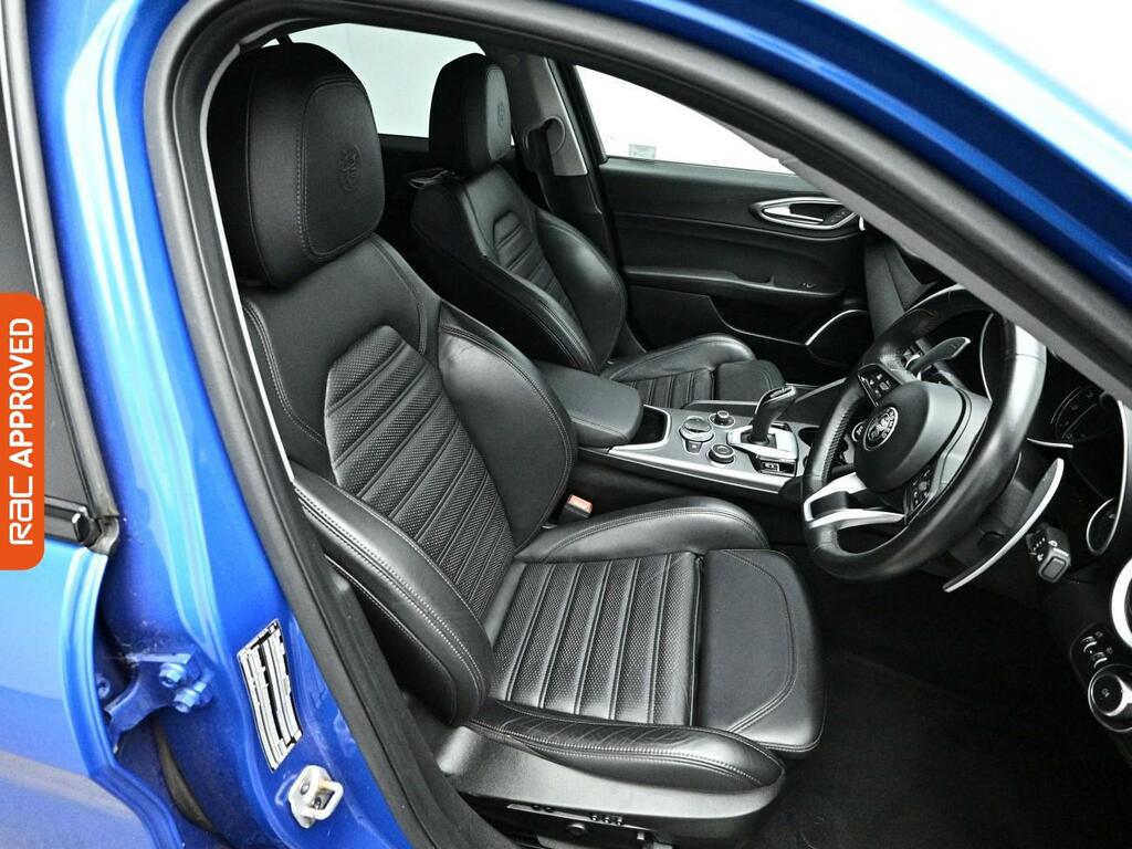 Alfa Romeo Giulia 2.0 Tb Veloce 277 Bhp Black #10