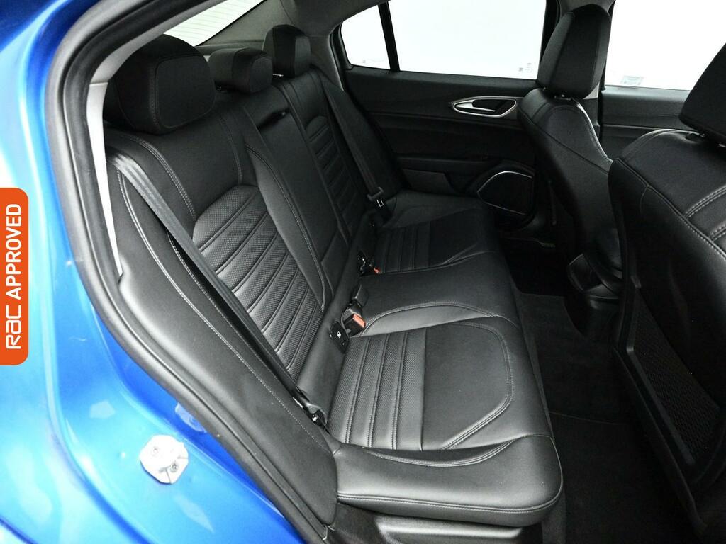 Alfa Romeo Giulia 2.0 Tb Veloce 277 Bhp Black #11