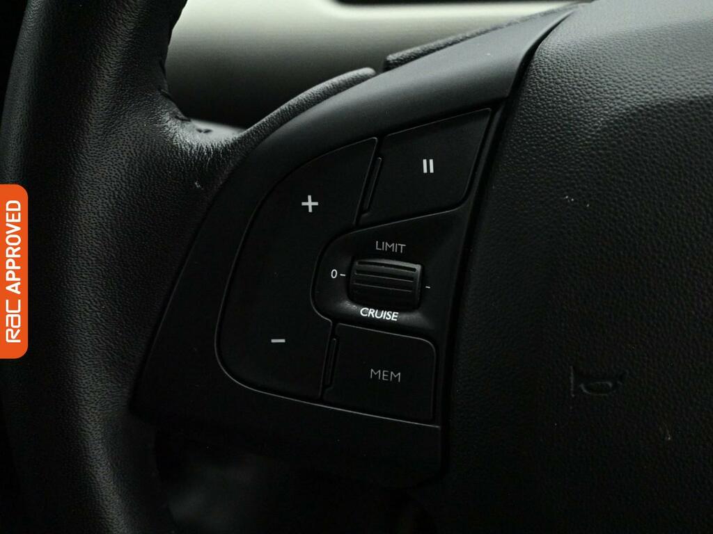 Citroen C4 Cactus 1.2 Puretech Flair Eat6 White #19