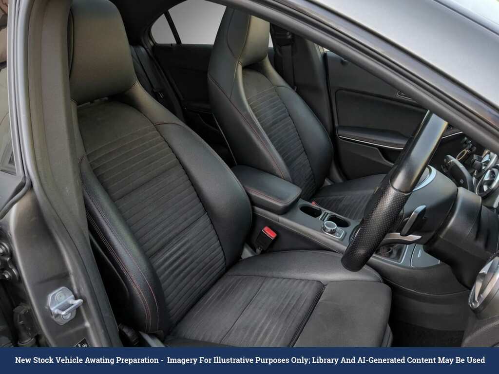 Mercedes-Benz CLA Class Cla 180 Amg Line White #1