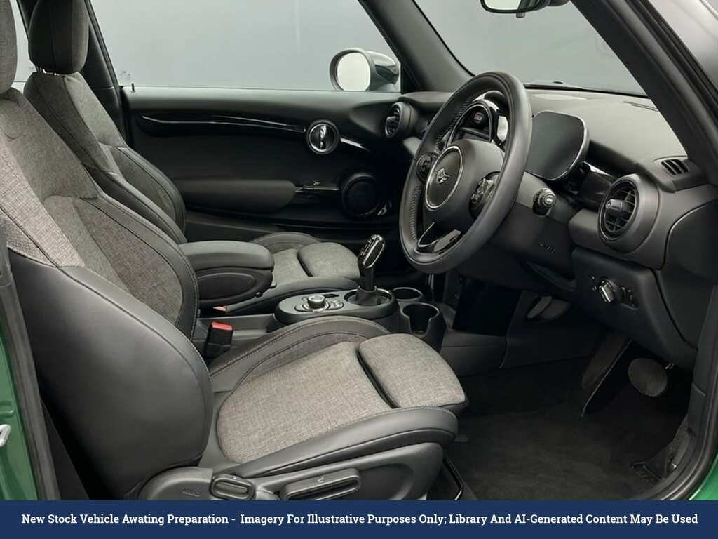 Mini Electric Cooper Se 32.6Kwh Level 2 Hatchback A Green #3
