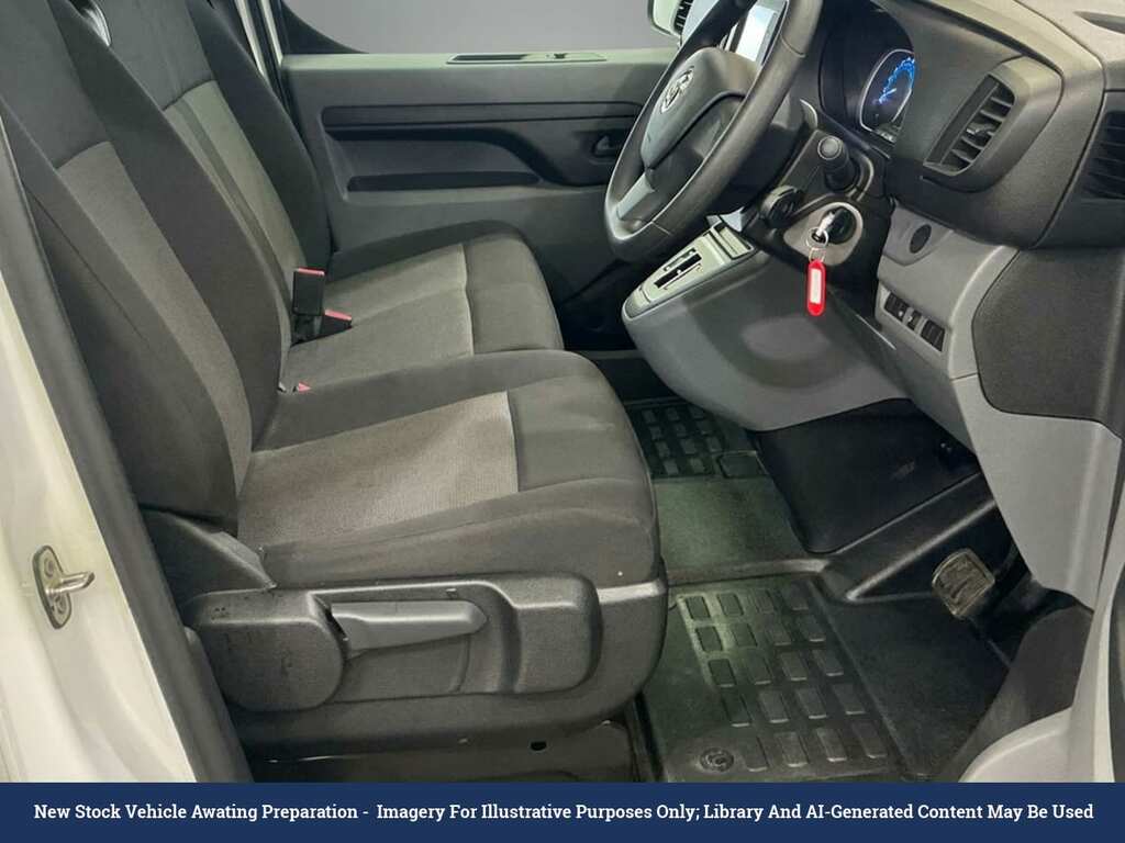Vauxhall Vivaro 3100 75Kwh Dynamic Panel Van 6Dr L2 White