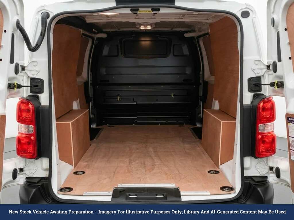 Toyota PROACE 2.0D Active Long Panel Van 6Dr Lwb E White #4