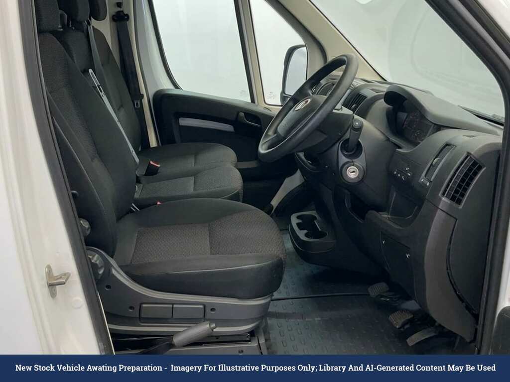 Fiat Ducato 2.2 Multijetiii 35 Business Pro Panel Van Dies White #2