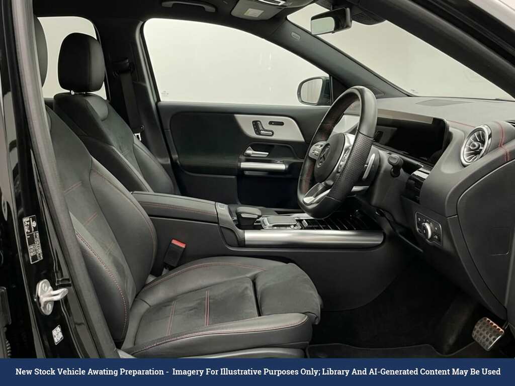Mercedes-Benz EQA Eqa 250 70.5Kwh Amg Line Suv 1 Black #3