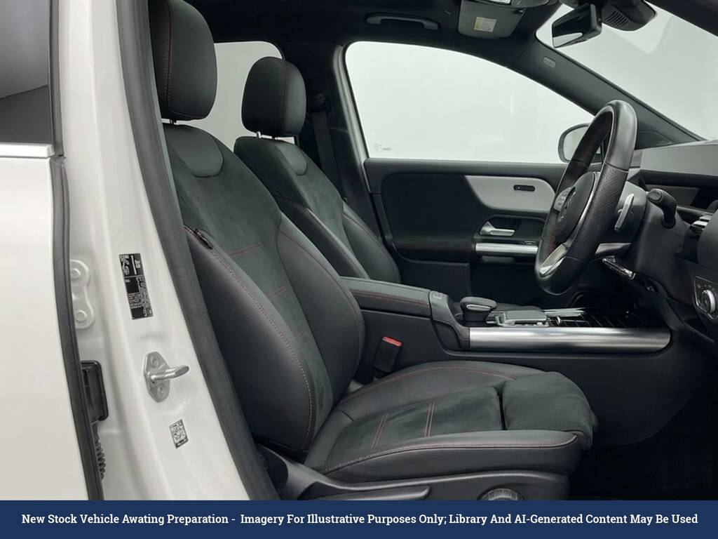 Mercedes-Benz EQA Eqa 250 70.5Kwh Amg Line Suv 1 White