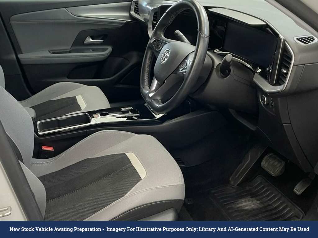 Vauxhall Mokka-e 50Kwh Elite Premium Suv 136 Ps White #2
