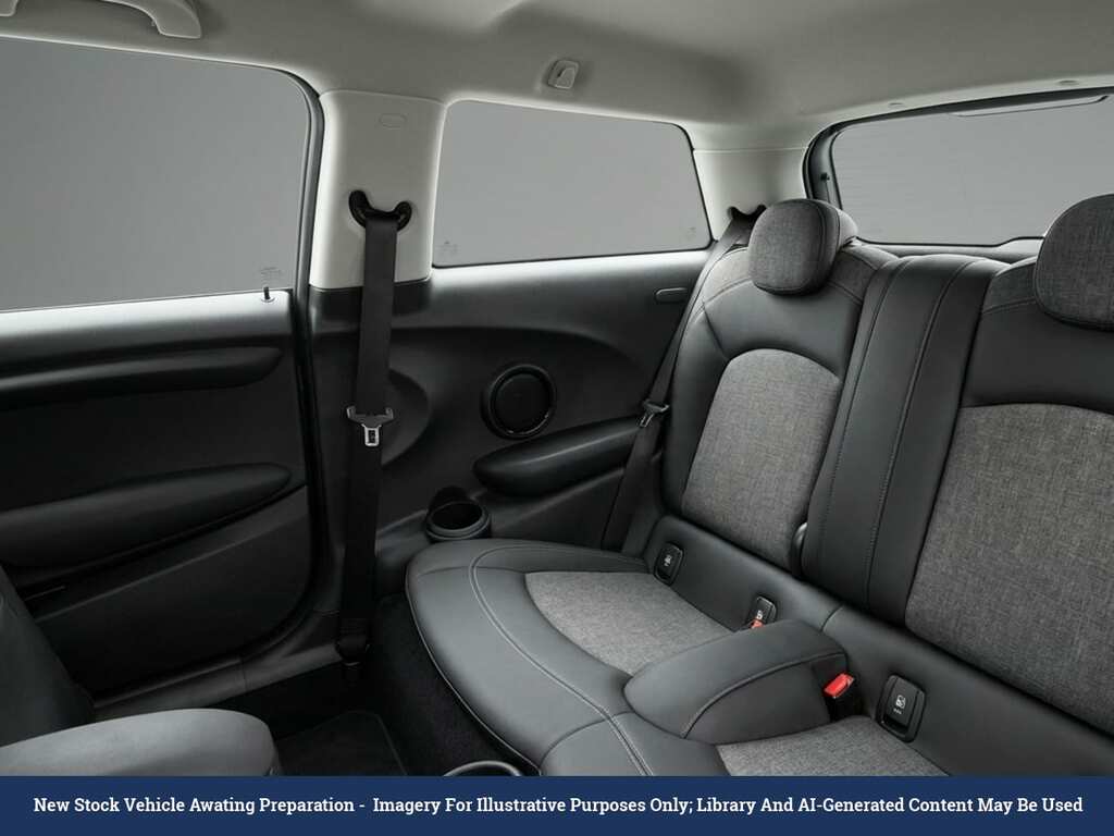 Mini Electric Cooper Se 32.6Kwh Level 2 Hatchback A Black #2