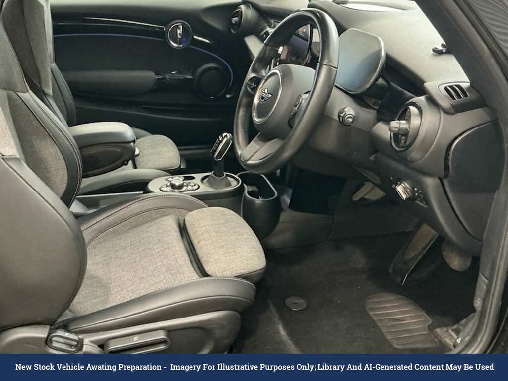 Mini Electric Cooper Se 32.6Kwh Level 2 Hatchback A Black