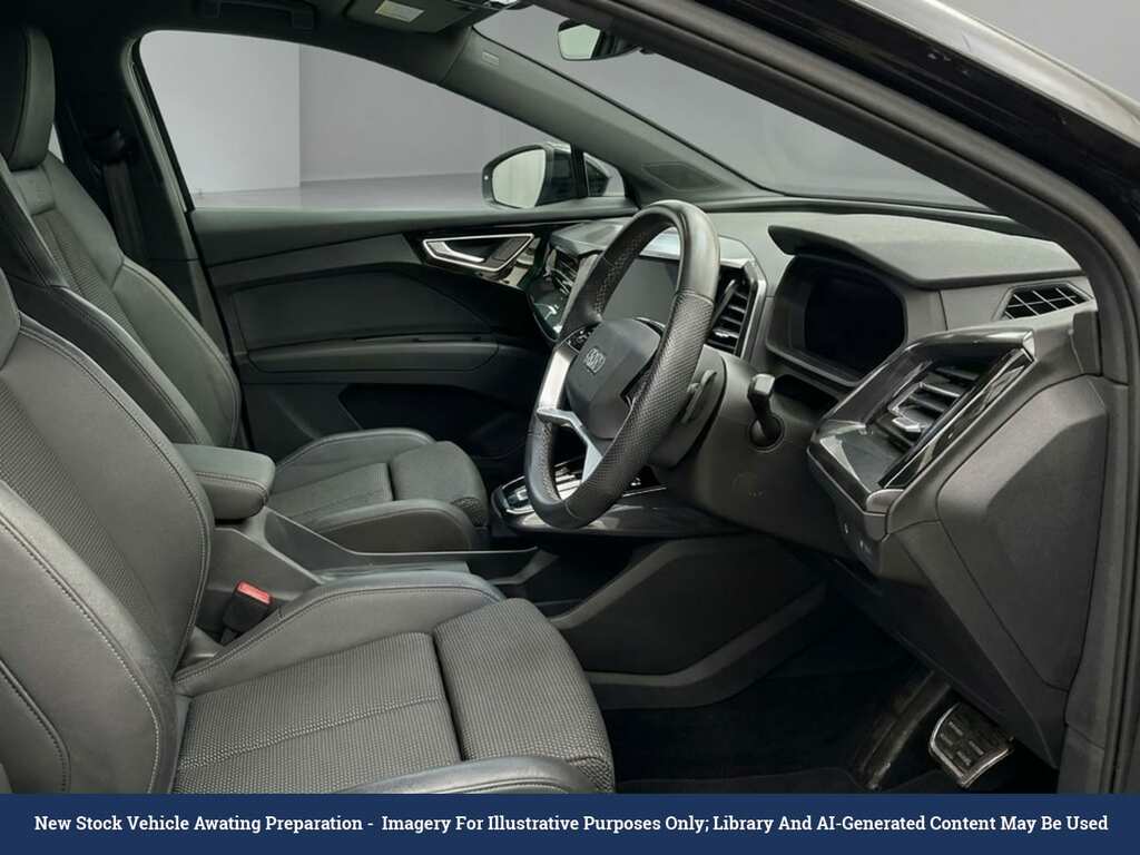 Audi Q4 E Tron 40 S Line Suv 82Kwh 204 Ps Black #3