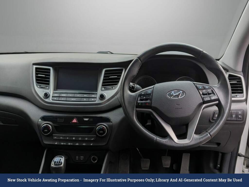 Hyundai Tucson 1.6 Gdi Blue Drive Se Nav Suv Eu Silver #5