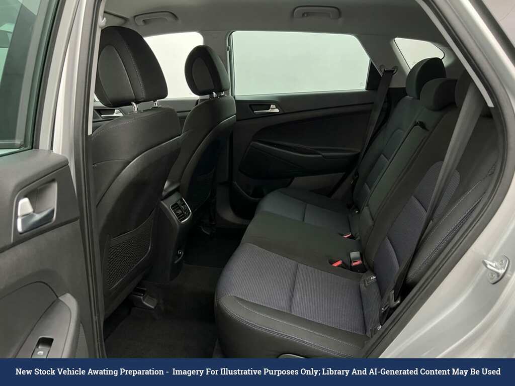 Hyundai Tucson 1.6 Gdi Blue Drive Se Nav Suv Eu Silver #4