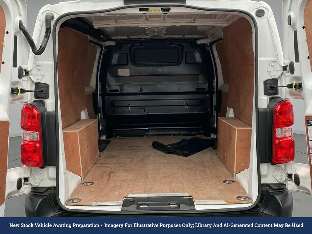 Toyota PROACE 2.0D Active Long Panel Van 6Dr Lwb E White #5