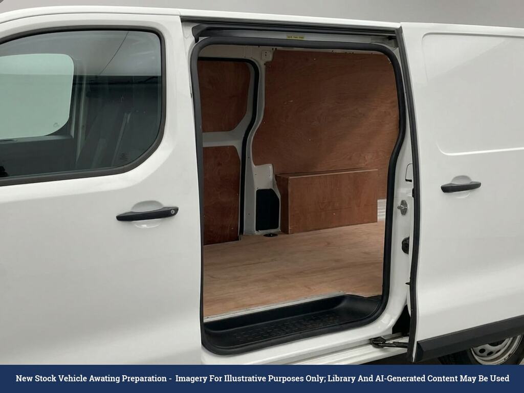 Toyota PROACE 2.0D Active Long Panel Van 6Dr Lwb E White #4