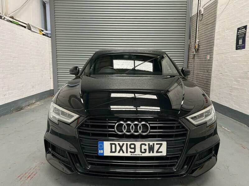 Audi A3 Sportback Tfsi S Line Black #2