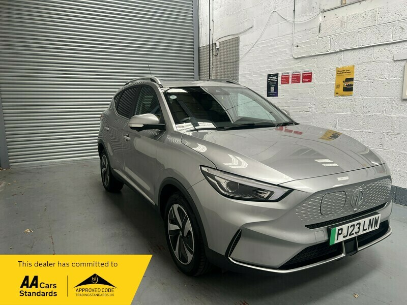 MG ZS Trophy Silver