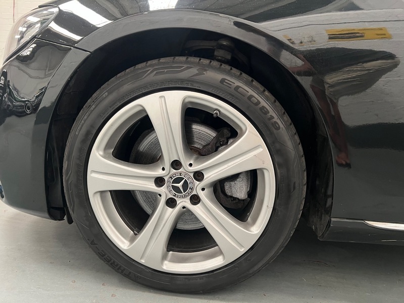 Mercedes-Benz B Class Amg Line White #54