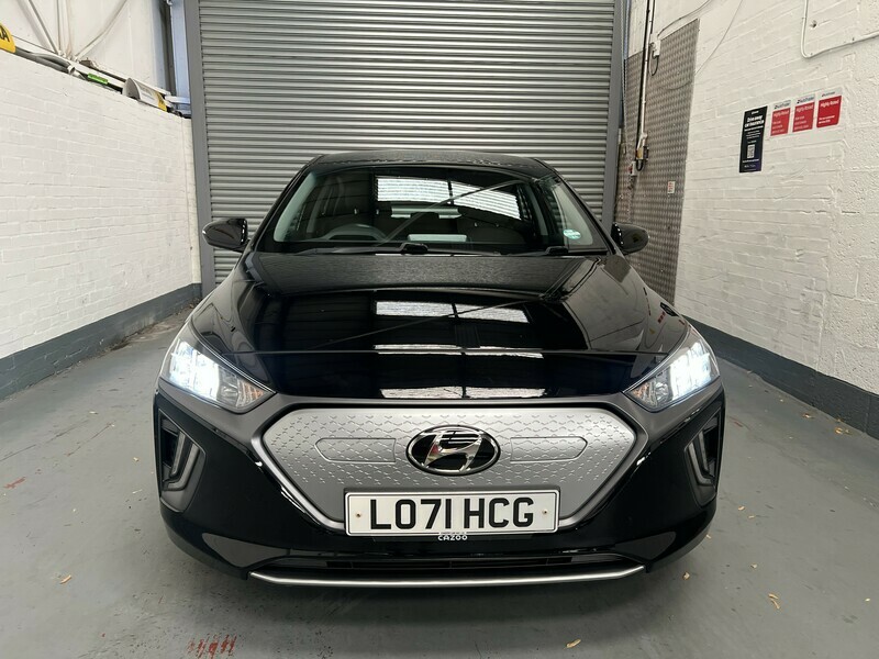 Hyundai Ioniq Premium Black #4