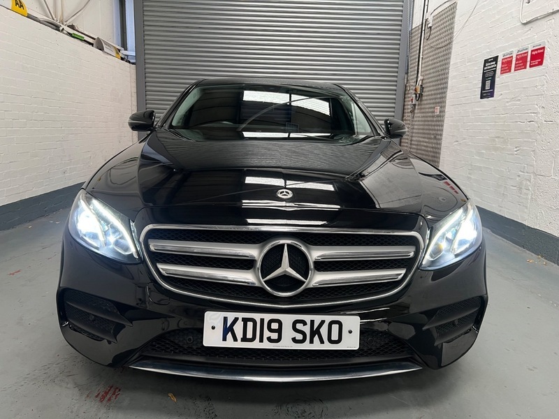 Mercedes-Benz E Class E 220 D Se Black #4