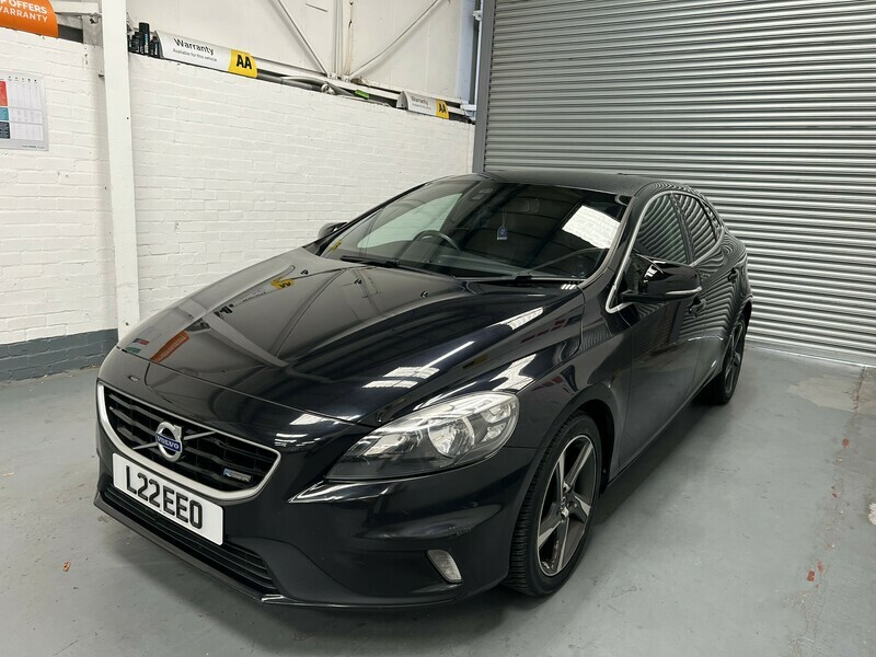 Volvo V40 D2 R-design Black #5