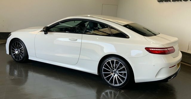 Mercedes-Benz E Class 2.0 E220d Amg Line Coupe G-tronic Euro White #4