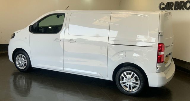 Vauxhall Vivaro 1.5 Turbo D 2700 Sportive Panel Van 6Dr Man White #6