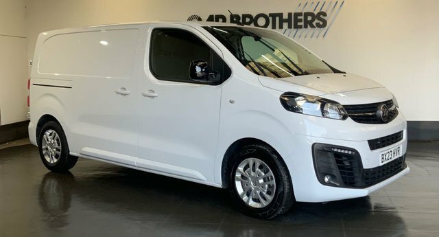 Vauxhall Vivaro 1.5 Turbo D 2700 Sportive Panel Van 6Dr Man White