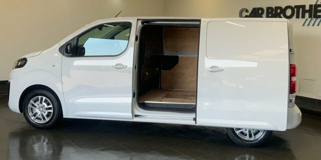 Vauxhall Vivaro 1.5 Turbo D 2700 Sportive Panel Van 6Dr Man White #5