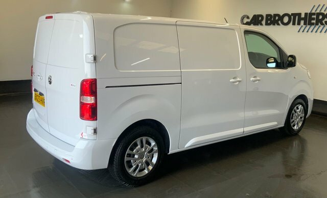 Vauxhall Vivaro 1.5 Turbo D 2700 Sportive Panel Van 6Dr Man White #4