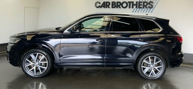 Volkswagen Touareg 3.0 Tdi V6 R-line Suv Tiptronic 4Motion Black #4