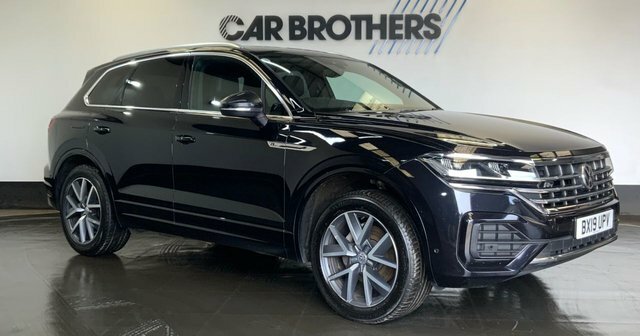 Volkswagen Touareg 3.0 Tdi V6 R-line Suv Tiptronic 4Motion Black #2