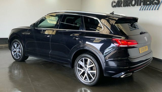 Volkswagen Touareg 3.0 Tdi V6 R-line Suv Tiptronic 4Motion Black #5