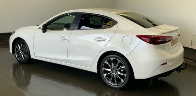 Mazda 3 2.0 Skyactiv-g Sport Nav Fastback White #6