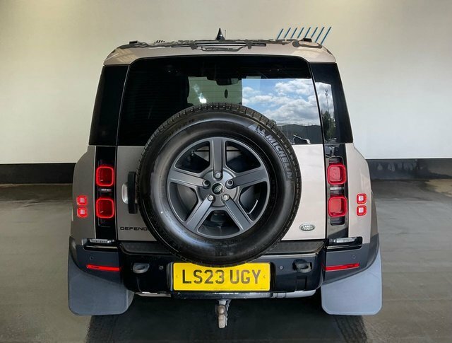 Land Rover Defender 90 Suv White #7