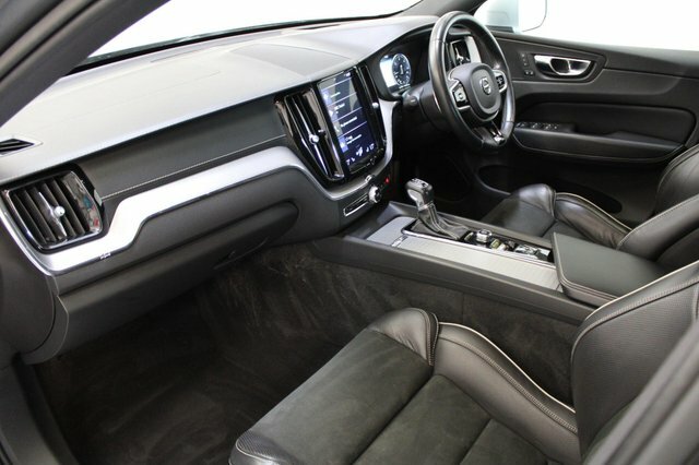 Volvo XC60 2019 2.0 D5 Powerpulse R-design Pro Awd Euro SN19XXG Grey #2