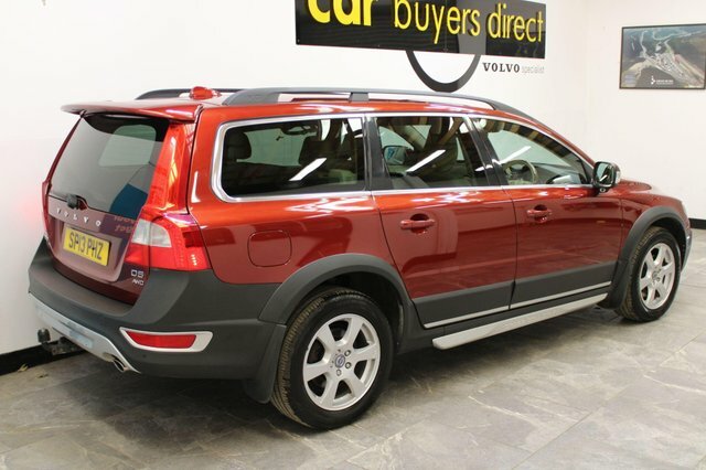Volvo XC70 2013 2.4 D5 Se Lux Geartronic Awd Euro 5 Red #4