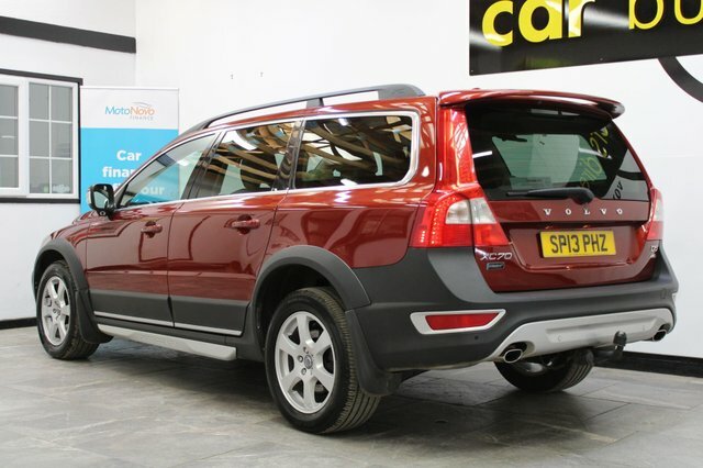 Volvo XC70 2013 2.4 D5 Se Lux Geartronic Awd Euro 5 Red #3