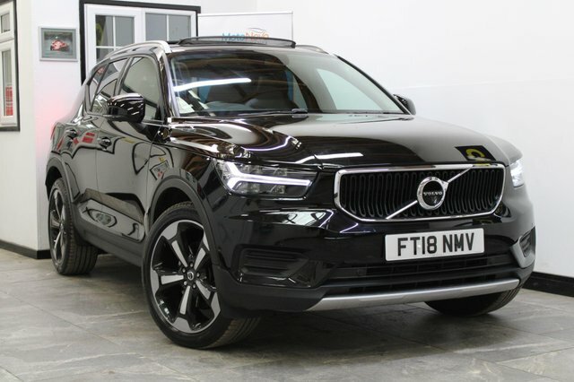 Volvo XC40 2018 2.0 T4 Momentum Awd Euro 6 Ss Black