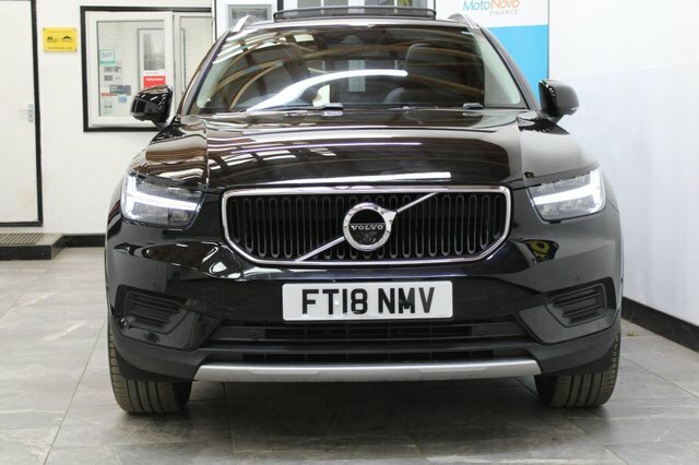 Volvo XC40 2018 2.0 T4 Momentum Awd Euro 6 Ss FT18NMV Black #4
