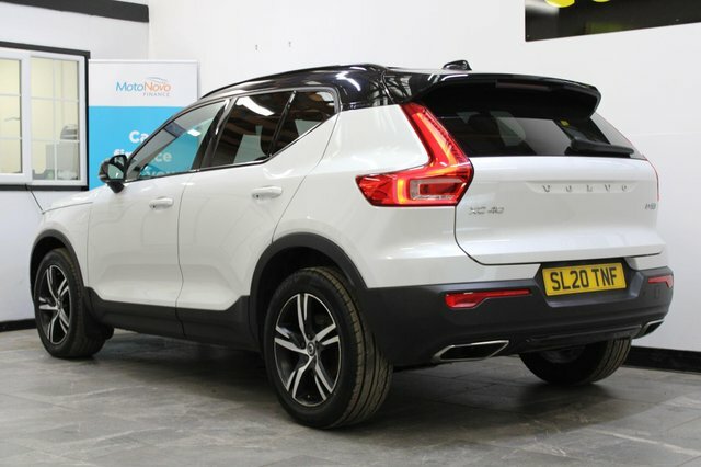 Volvo XC40 2020 2.0 D4 R-design Awd Euro 6 Ss SL20TNF White #3