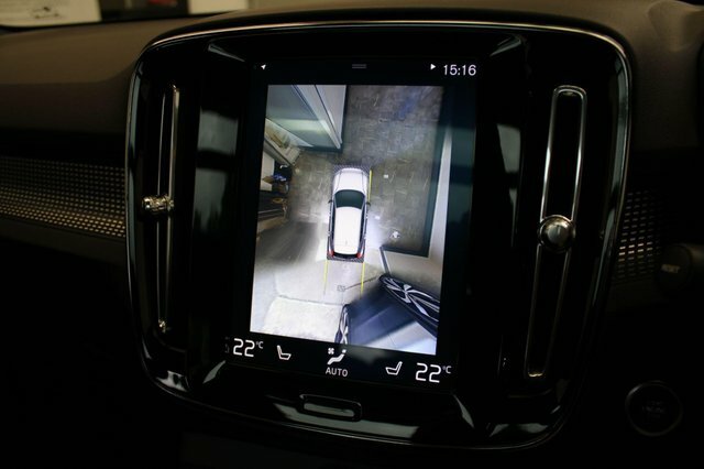 Volvo XC40 2.0 T4 Momentum Suv Awd Euro 6 S White #52