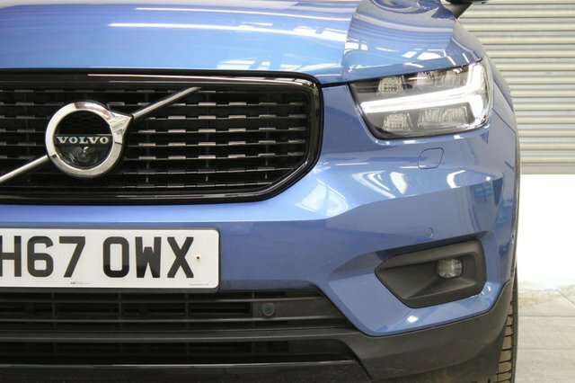 Volvo XC40 2.0 T4 Momentum Suv Awd Euro 6 S White #29