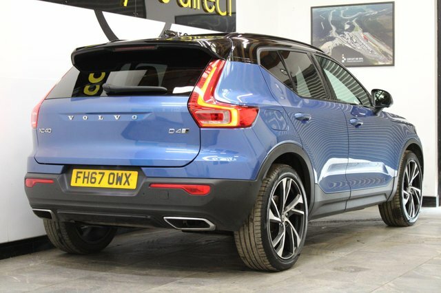 Volvo XC40 2.0 T4 Momentum Suv Awd Euro 6 S White #12
