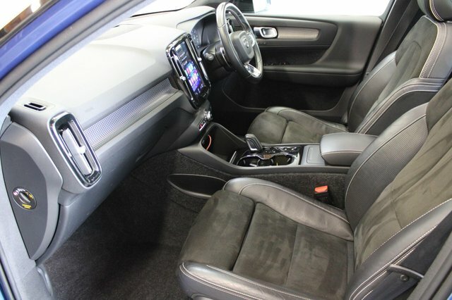 Volvo XC40 2.0 T4 Momentum Suv Awd Euro 6 S White #31