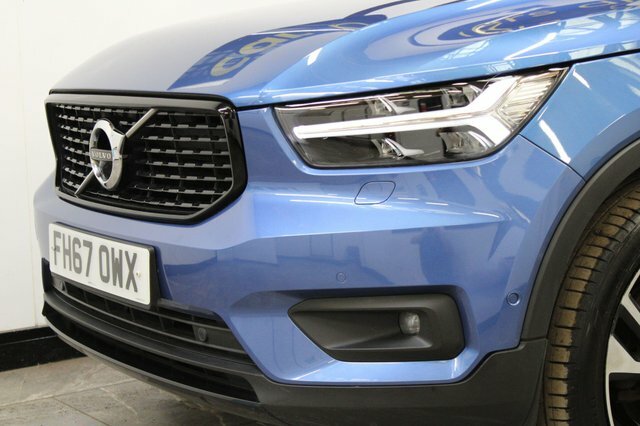 Volvo XC40 2.0 T4 Momentum Suv Awd Euro 6 S White #25
