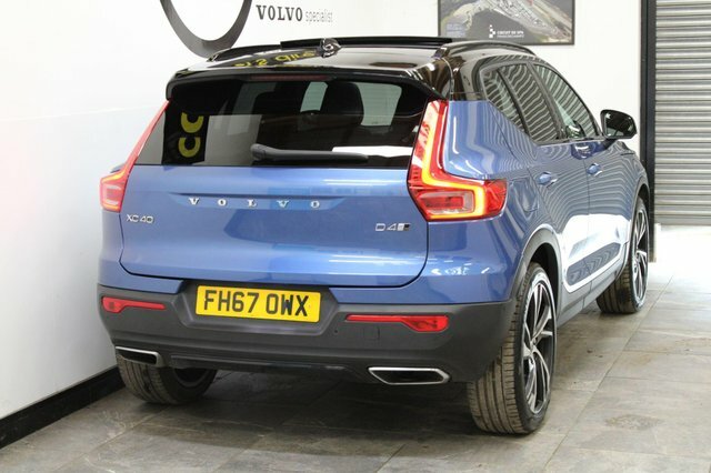 Volvo XC40 2.0 T4 Momentum Suv Awd Euro 6 S White #13