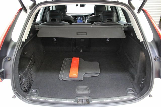 Volvo XC60 Inscription Blue #14